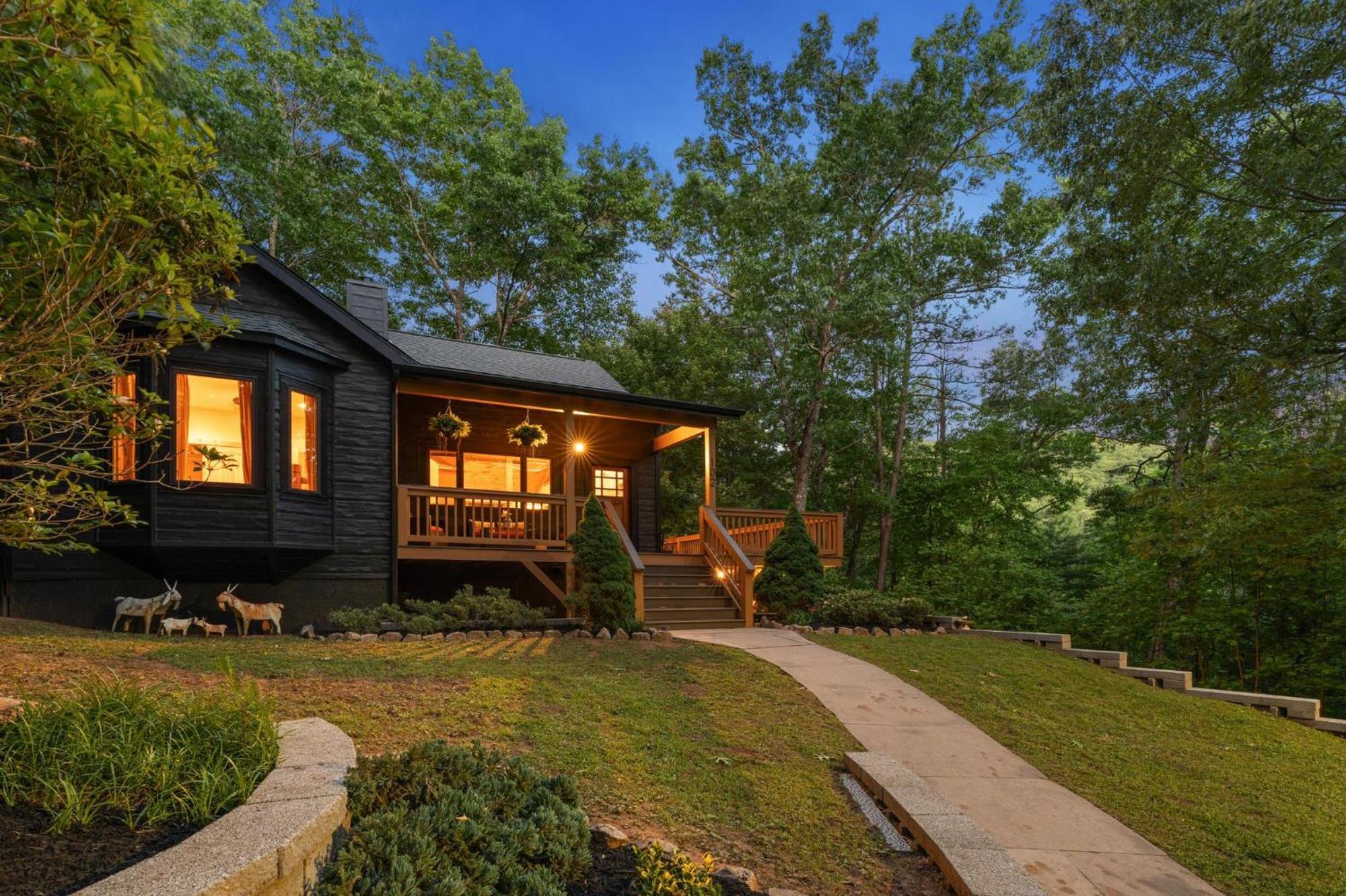 Serene Mountain And Sunset Views 3Bd Cabin Франклин Экстерьер фото